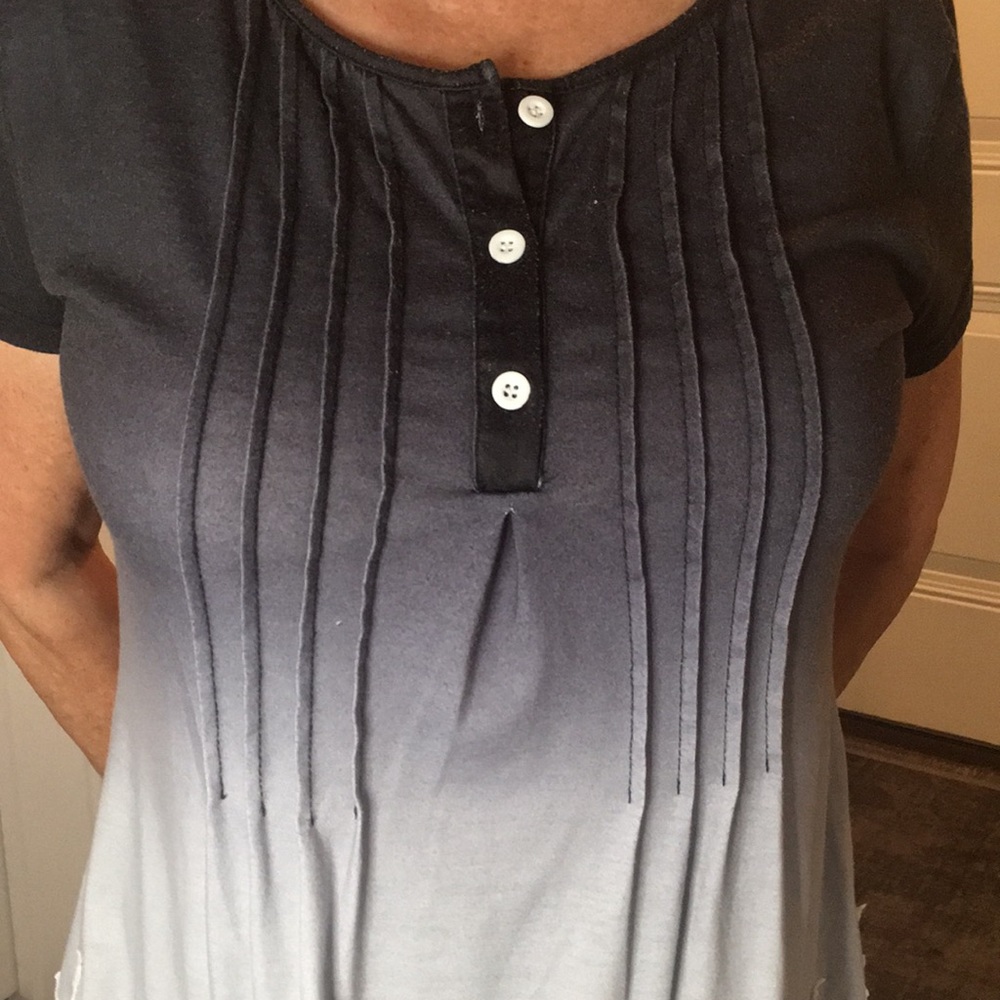 Black Grey Ombré Blouse white buttons and lace - Picture 6 of 7